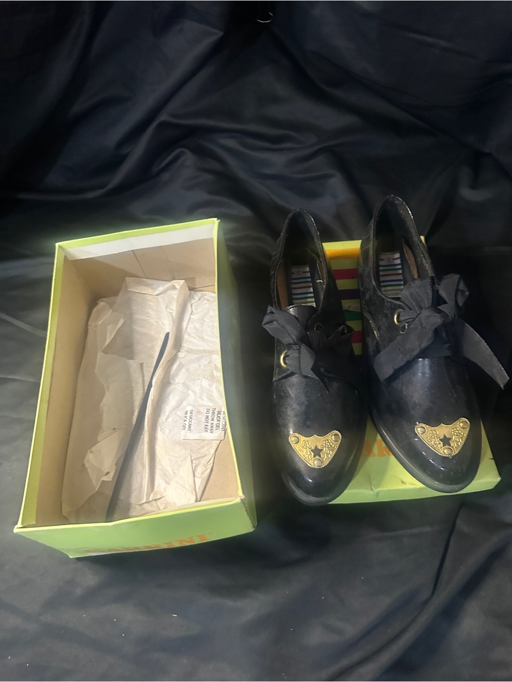 Girl Black Leather Lace-Up Shoes with Gold Accent, Carrini size 10 with box-#636